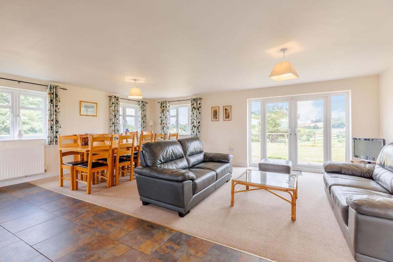 Wood Cottage Tenbury Bagian luar foto