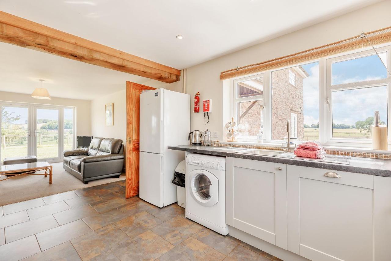 Wood Cottage Tenbury Bagian luar foto