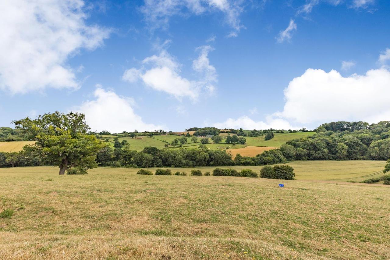 Wood Cottage Tenbury Bagian luar foto