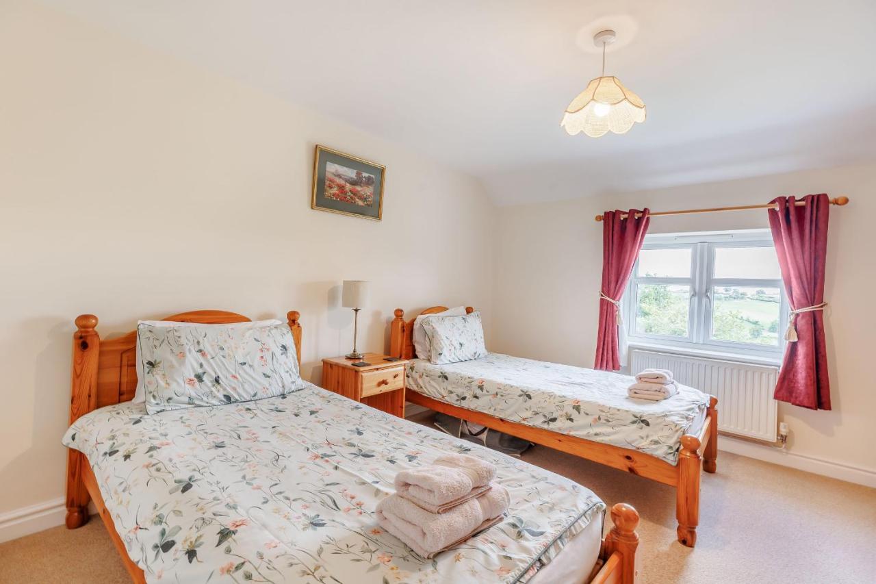 Wood Cottage Tenbury Bagian luar foto