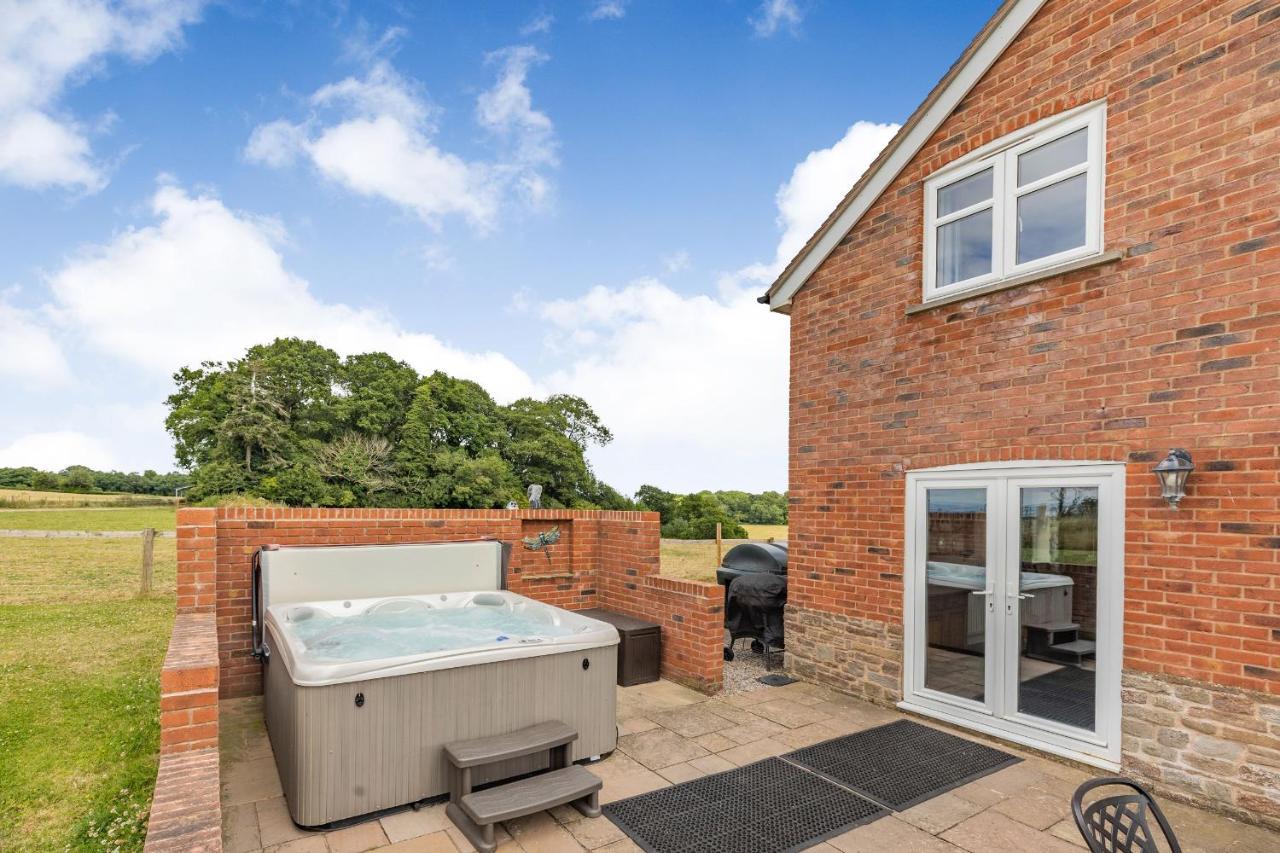 Wood Cottage Tenbury Bagian luar foto